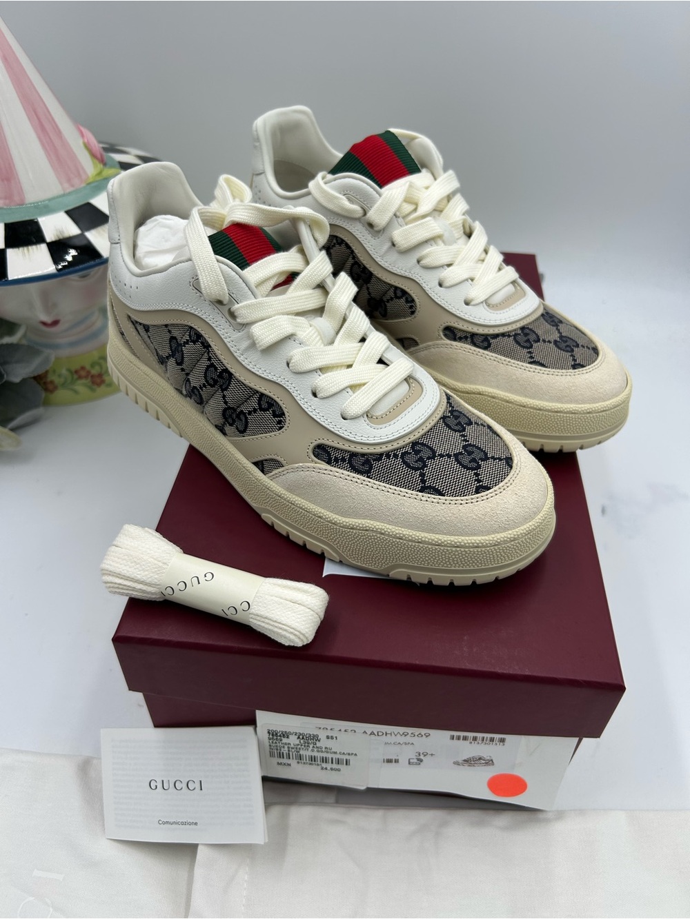 Women's Gucci Cream and Beige GG Canvas Low-Top Sneakers with Red-Green Web 39.5 - Picture 2 of 11